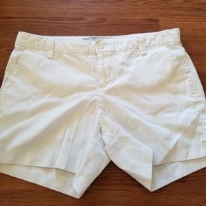 Old Navy white chino shorts